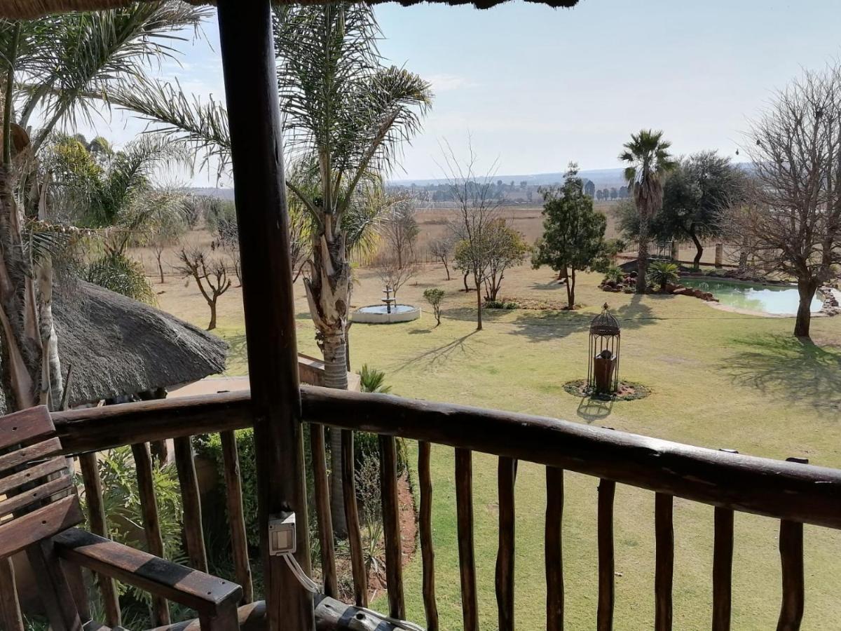 Kwena Maribane Lodge Bronkhorstspruit Buitenkant foto