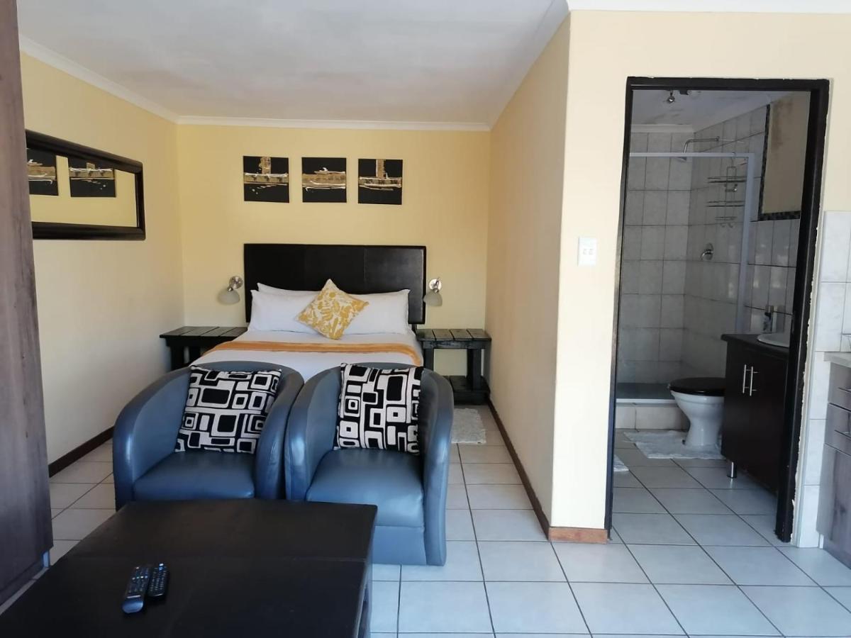 Kwena Maribane Lodge Bronkhorstspruit Buitenkant foto